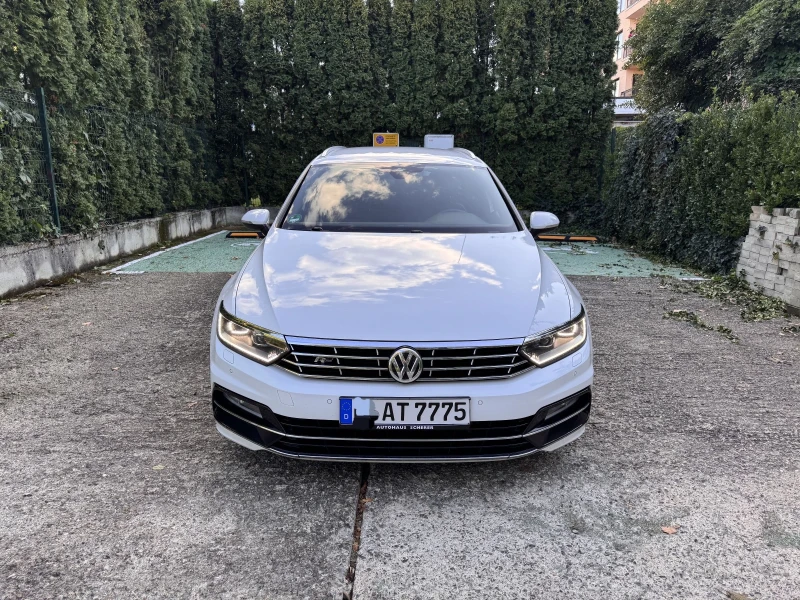 VW Passat R Line / Distronic / Dynamic Light Assist - 26000 лв. - 27420968 1