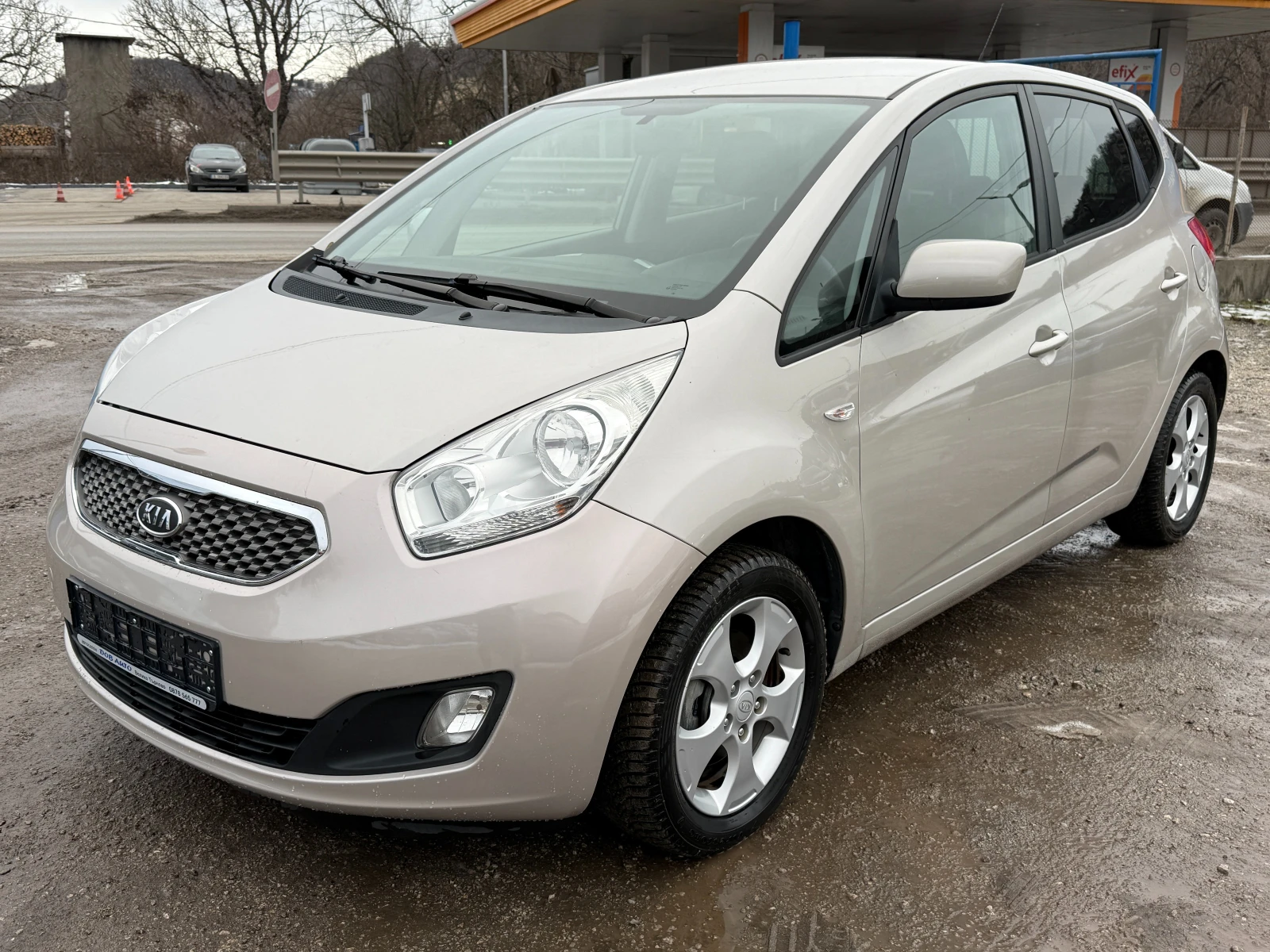 Kia Venga 1.4i-90к.с-парктроник-климатик-мултимедия-Италия, снимка 1