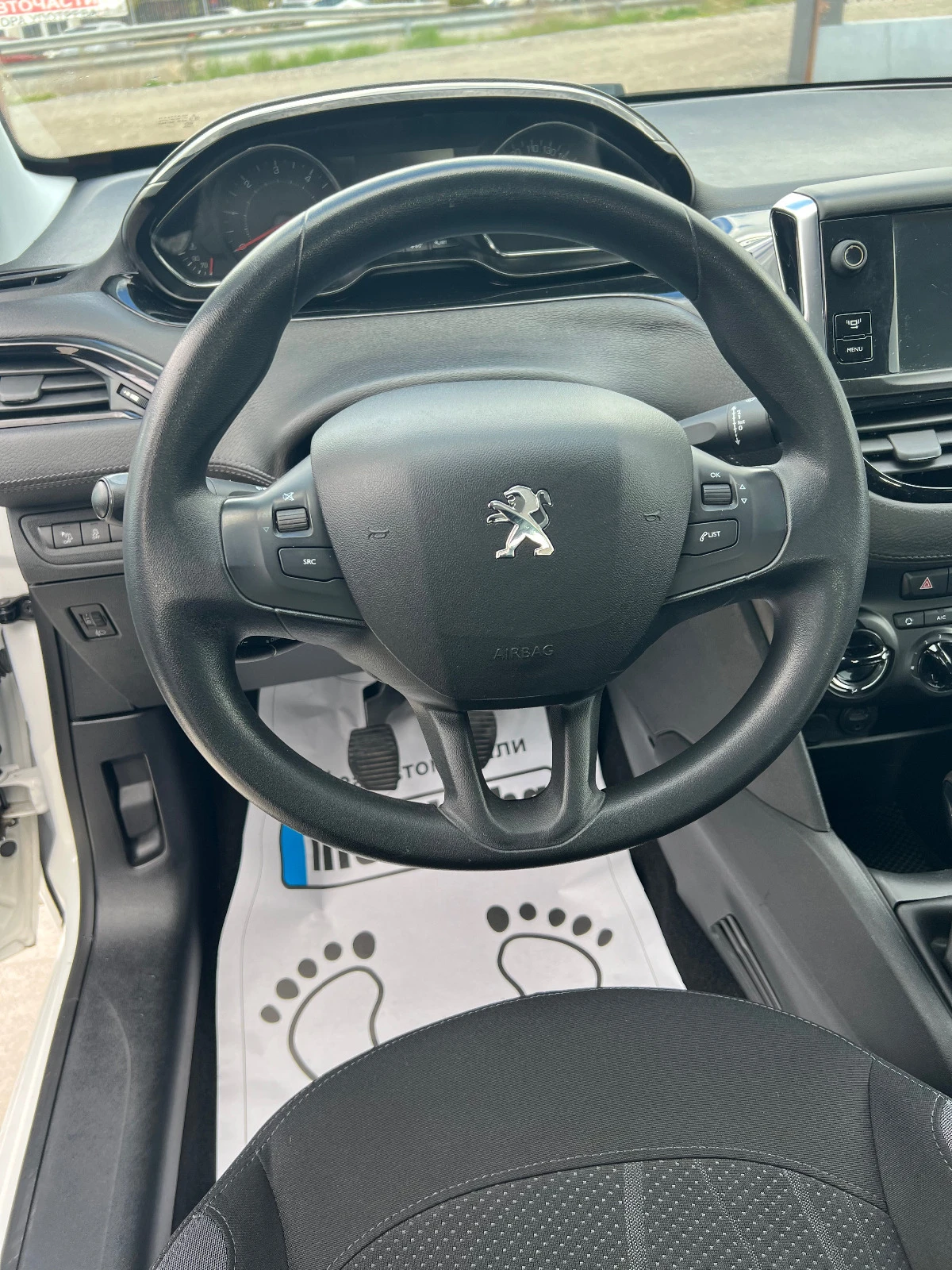 Peugeot 208 1.4hdi - изображение 10