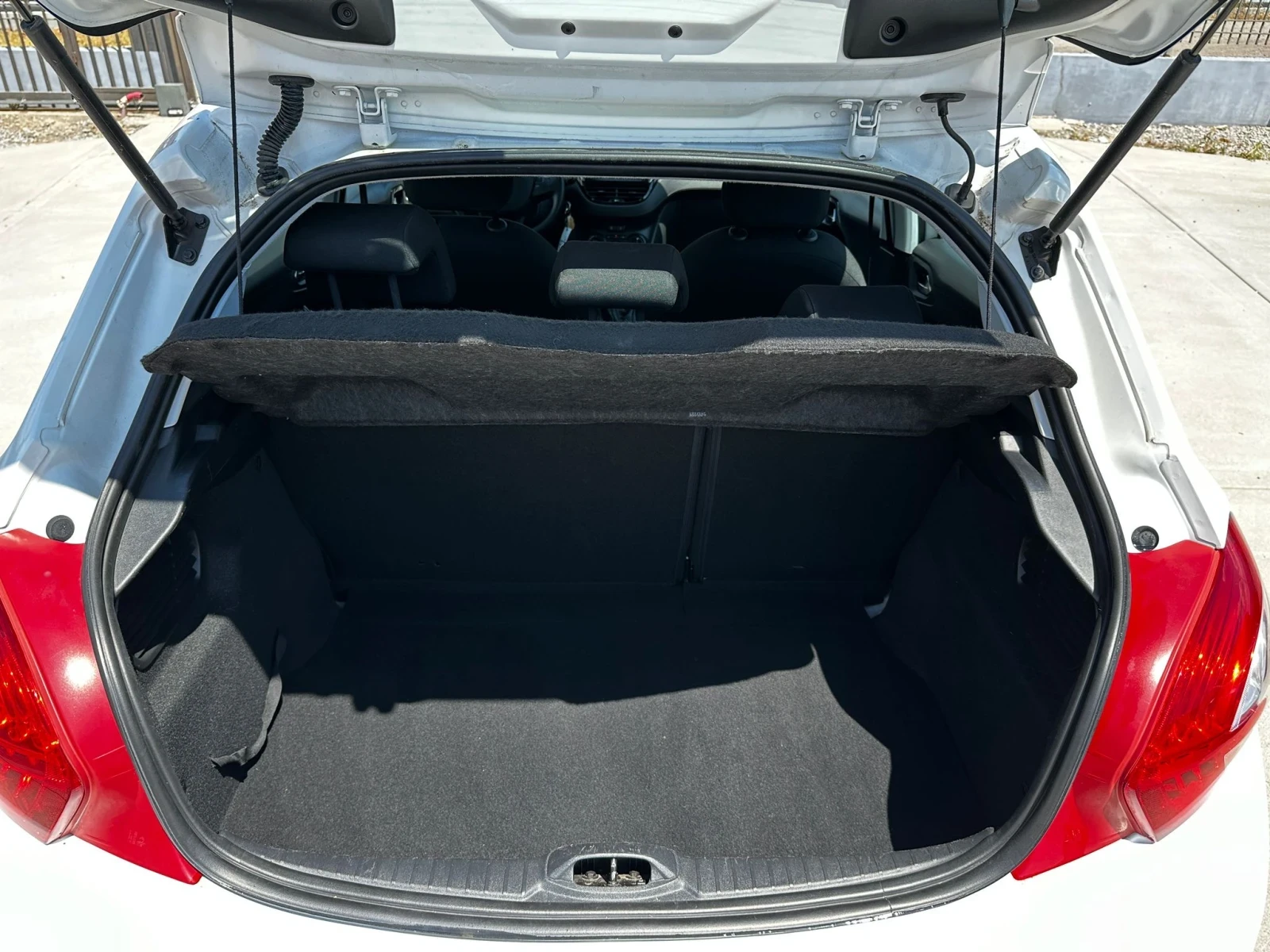 Peugeot 208 1.4hdi - изображение 6