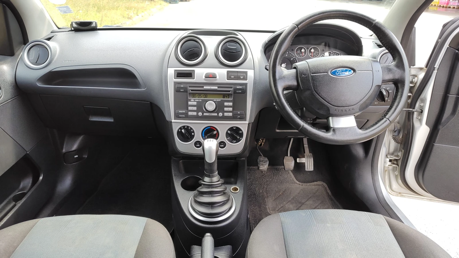 Ford Fiesta ZETEC - изображение 5