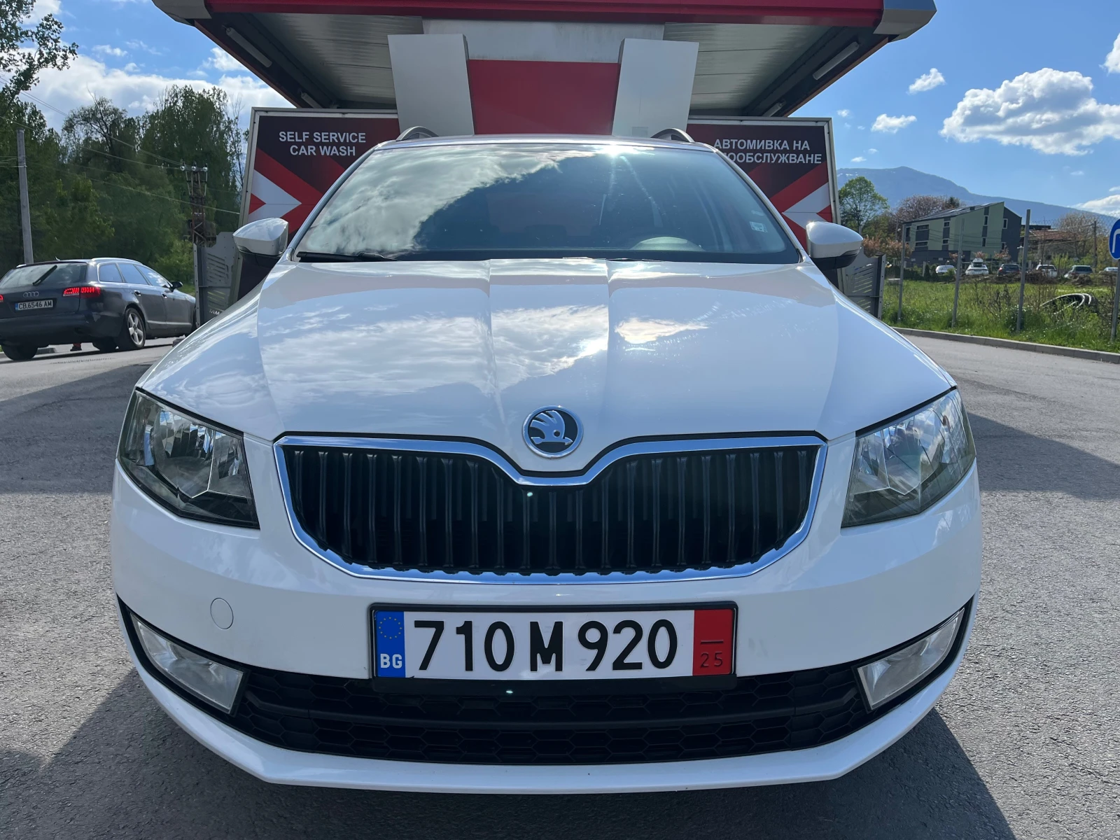 Skoda Octavia ПЕРФЕКТНА  - изображение 2