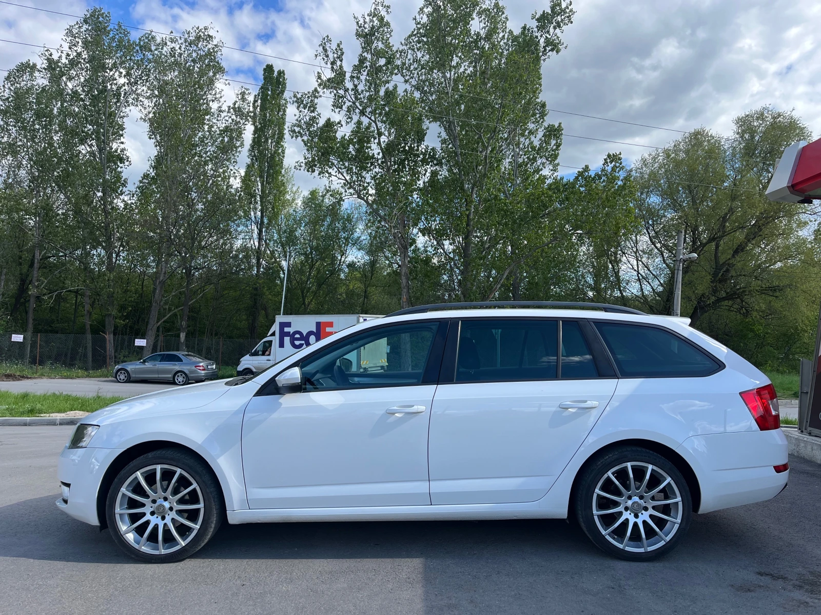 Skoda Octavia ПЕРФЕКТНА  - изображение 3
