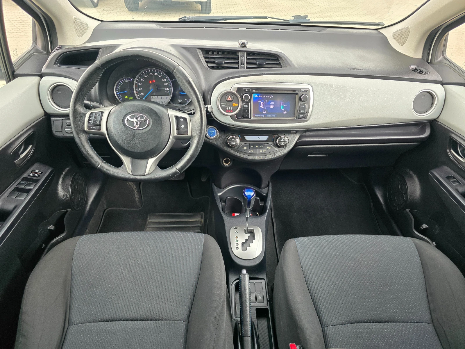 Toyota Yaris 1.5Hybrid, Камера, Нави, 2014г. - изображение 8