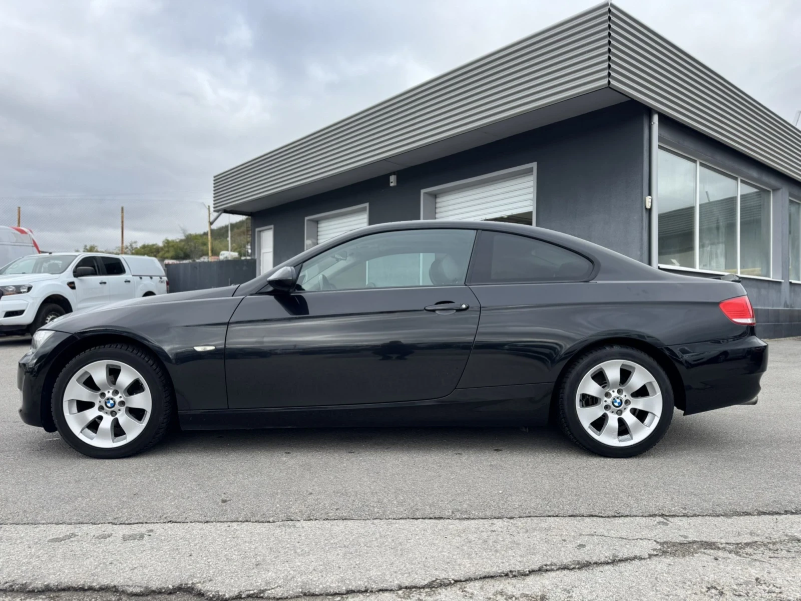 BMW 320 2.0I COUPE - изображение 7