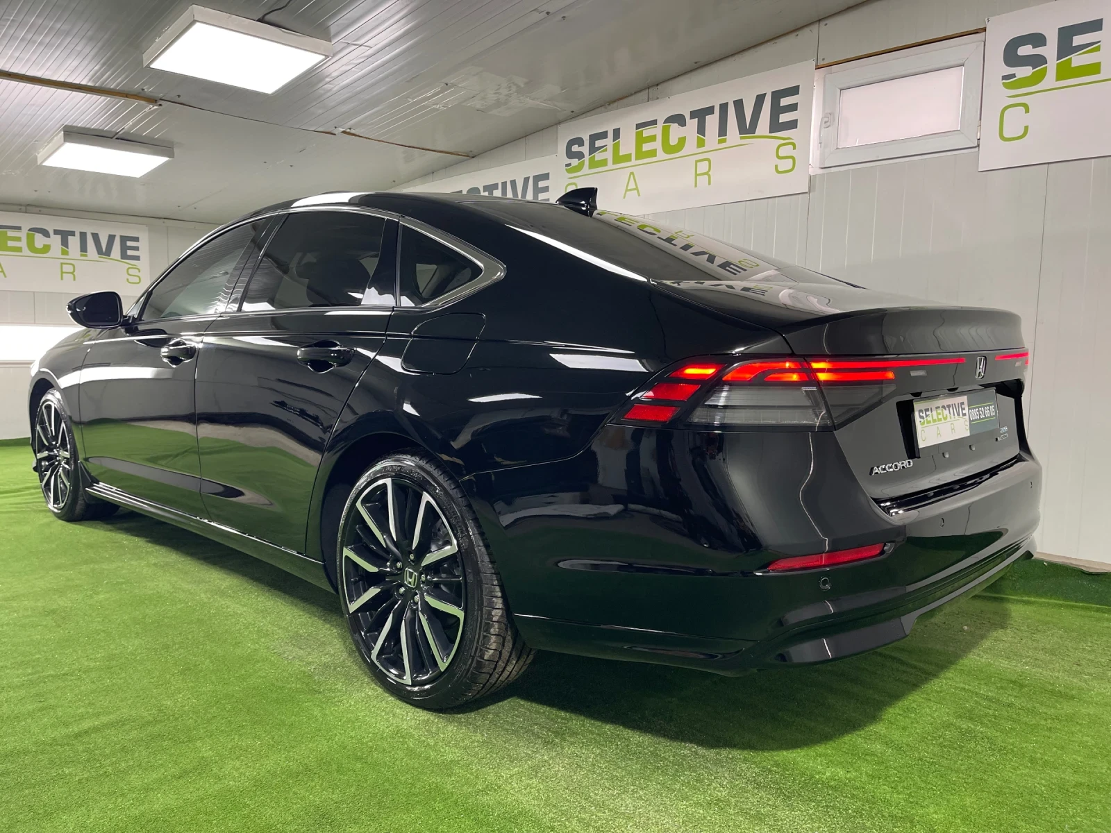 Honda Accord Hybrid * Touring* 2024 * 4 800km*  | Mobile.bg   2