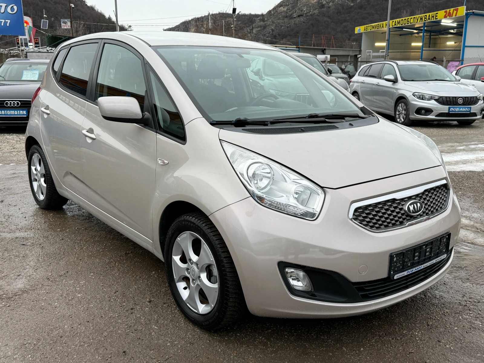 Kia Venga 1.4i-90к.с-парктроник-климатик-мултимедия-Италия - изображение 8