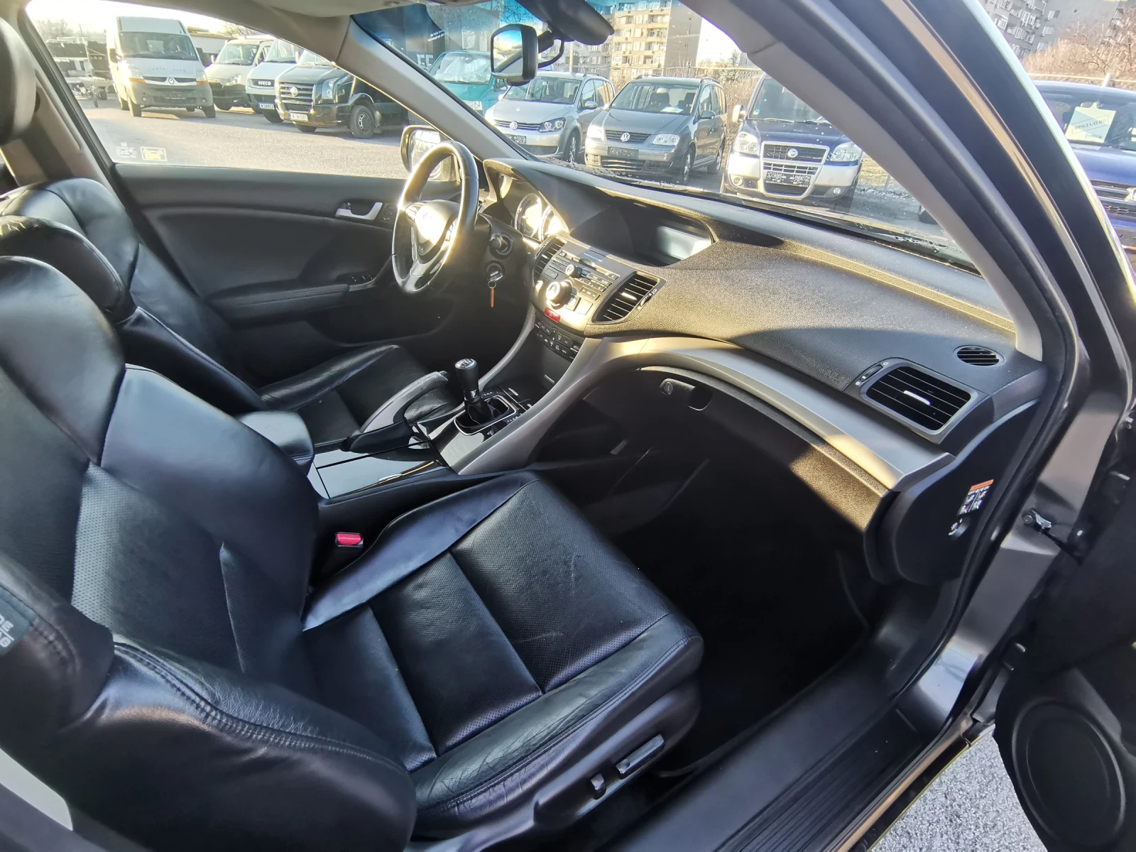 Honda Accord 2.2i-DTEC Executive - изображение 8