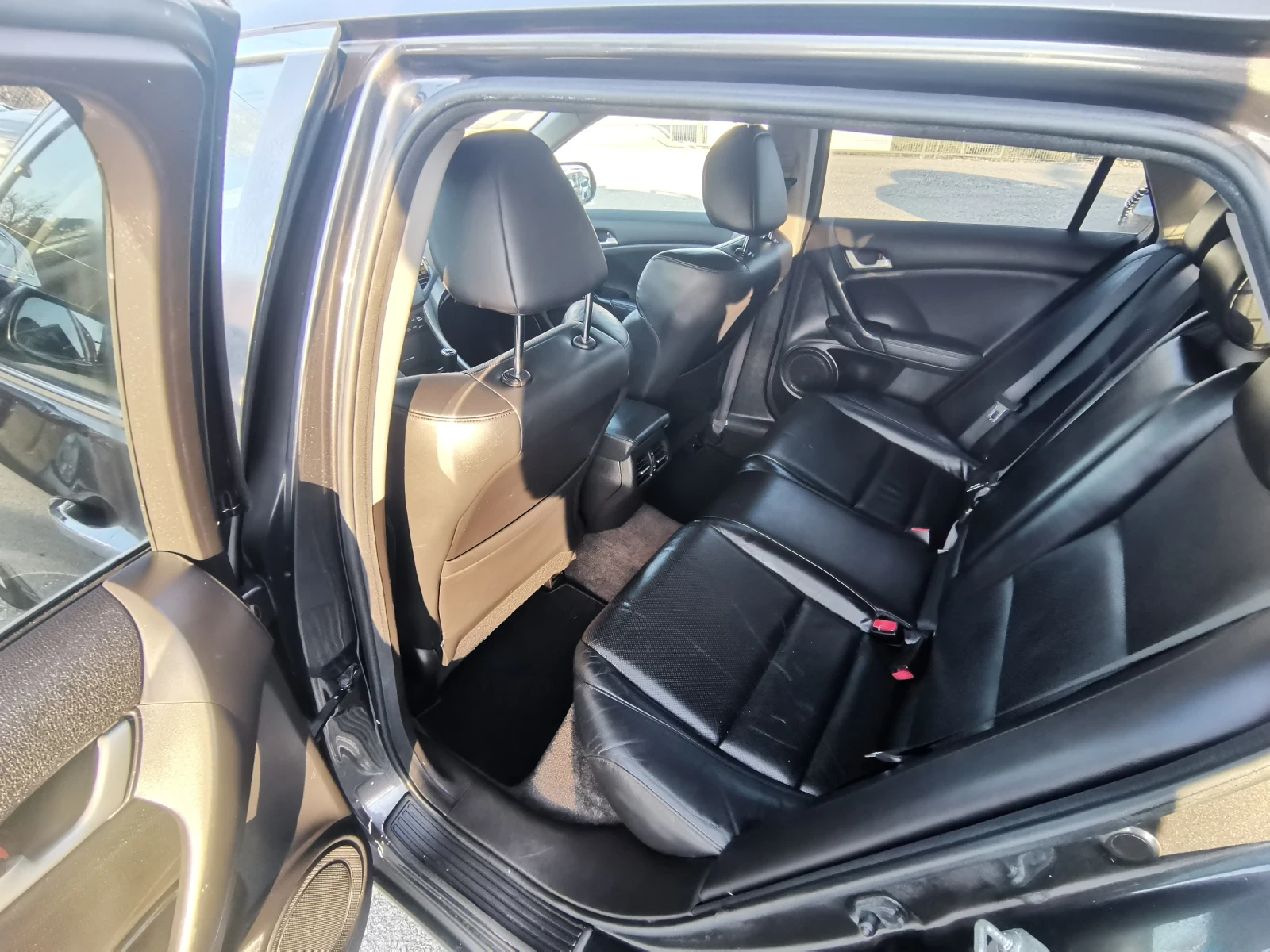 Honda Accord 2.2i-DTEC Executive | Mobile.bg � ����������� 11