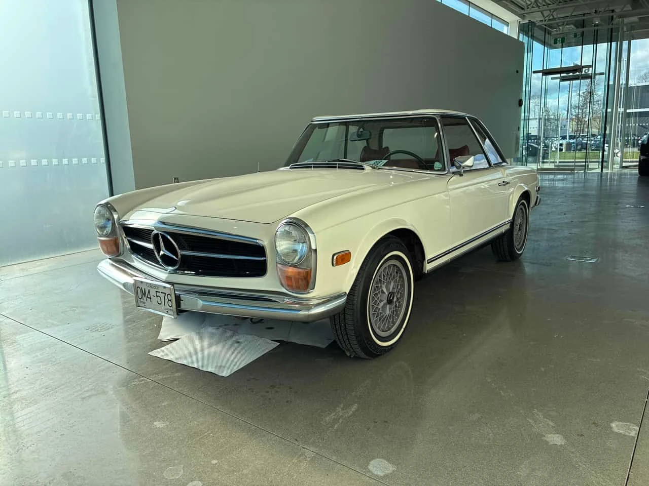 Mercedes-Benz SL * ПАГОДА* УНИКАЛНА КЛАСИКА* МАЛКО КИЛОМЕТРИ