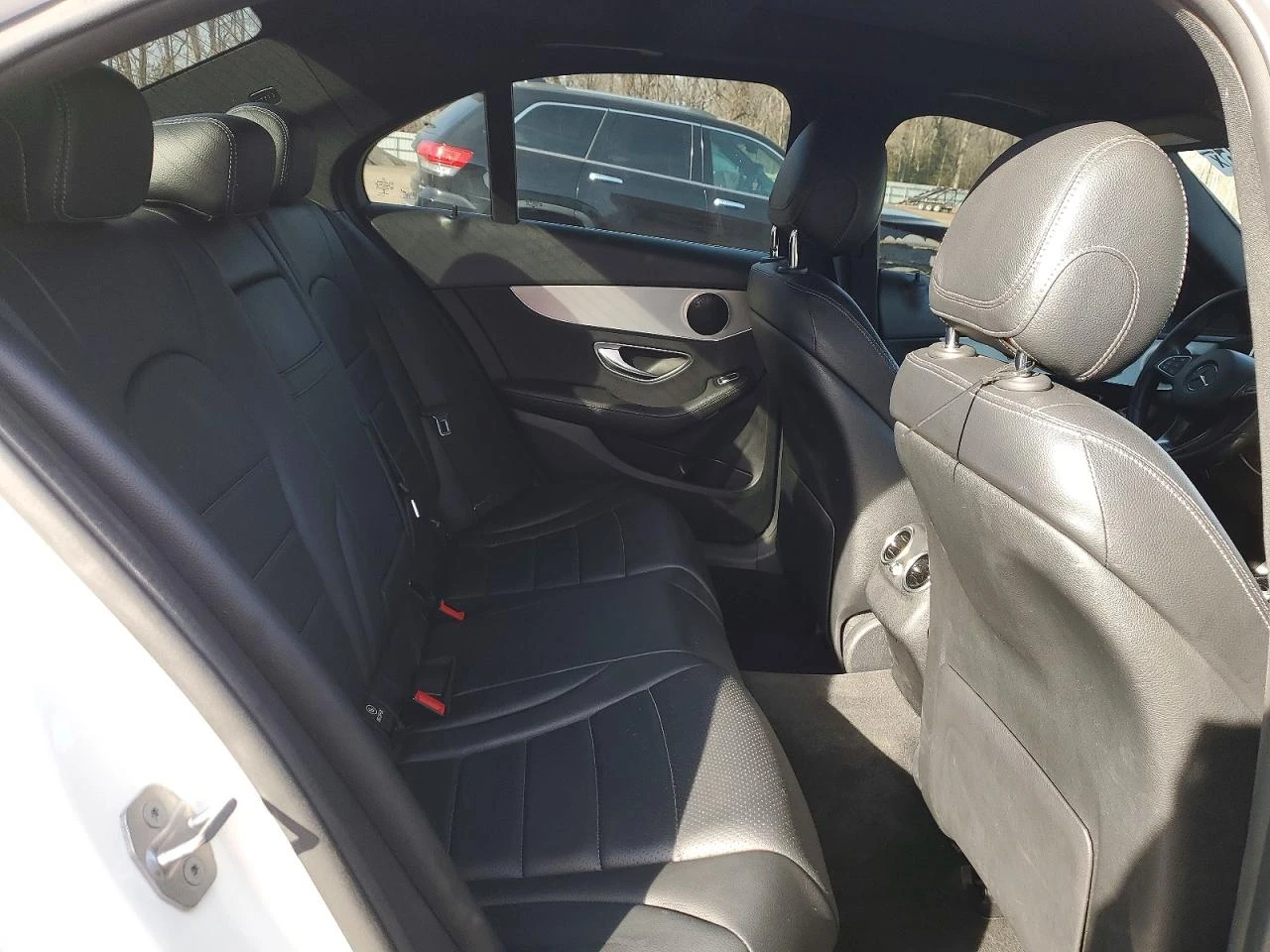Mercedes-Benz C 300 2018 4matic, снимка 7 - Автомобили и джипове - 53796933