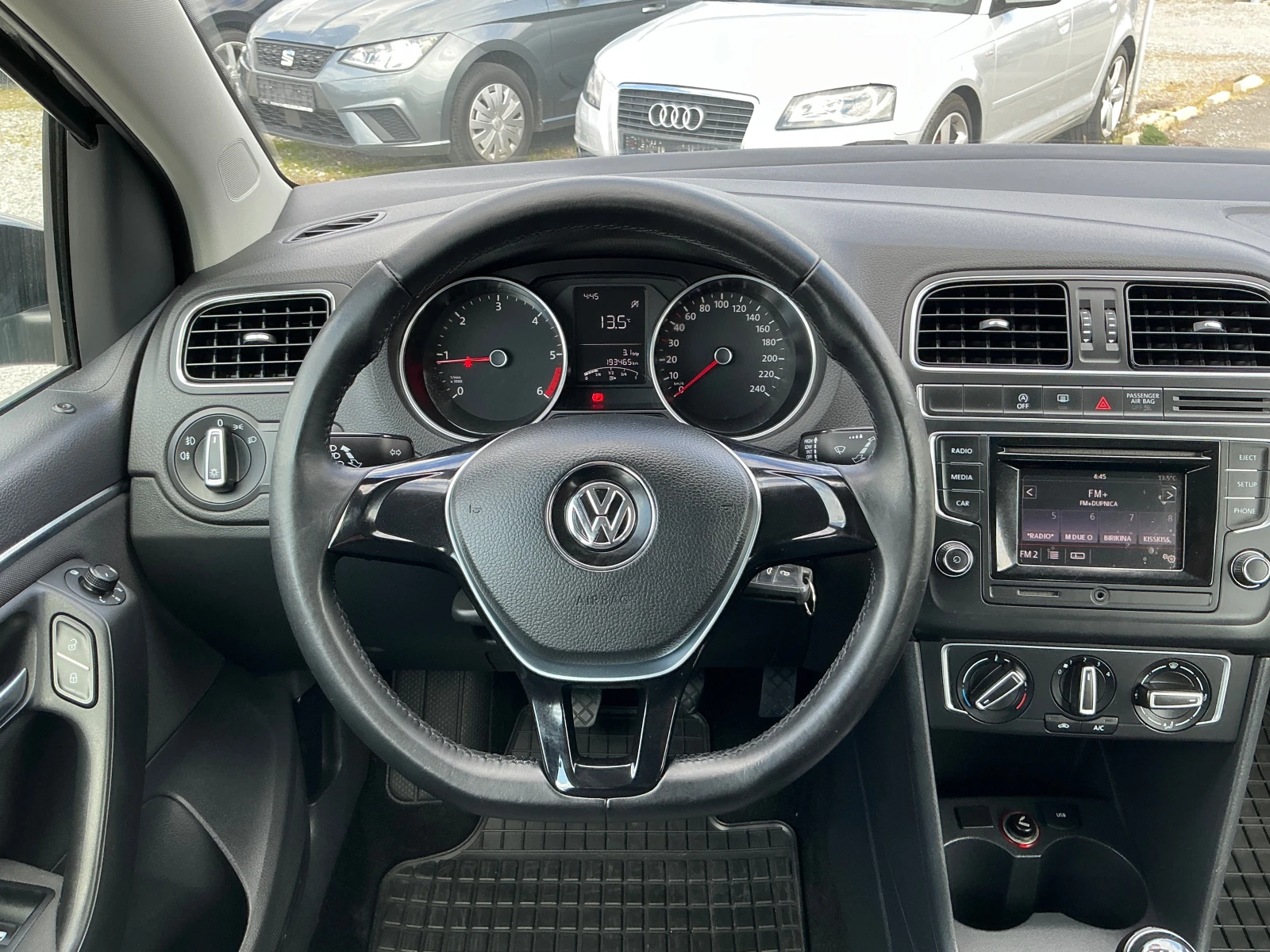 VW Polo 1.4 TDI, снимка 11 - Автомобили и джипове - 53974084
