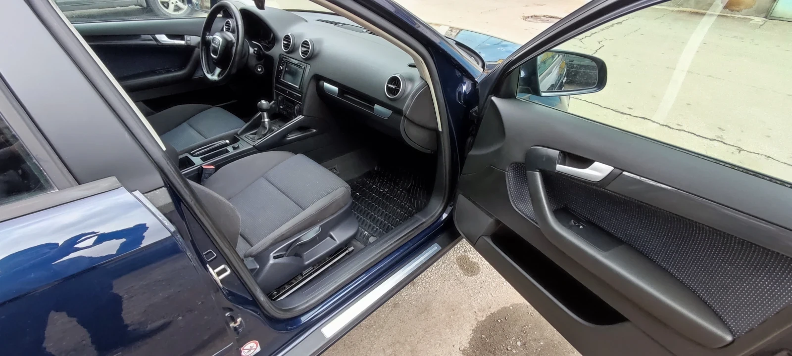 Audi A3 1.6 FSI, снимка 8 - Автомобили и джипове - 54003126