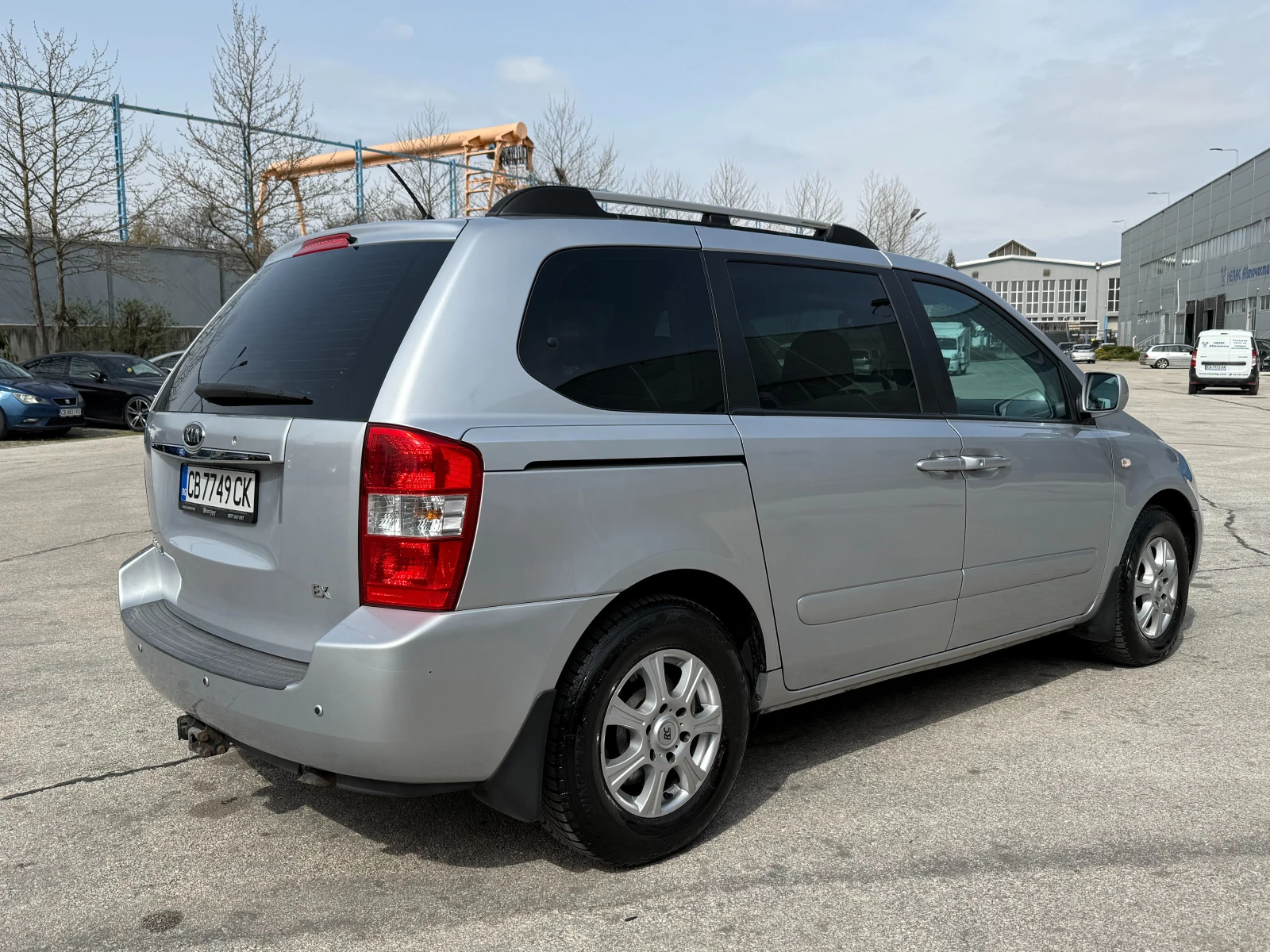 Kia Carnival 7 ����� | Mobile.bg � ����������� 4