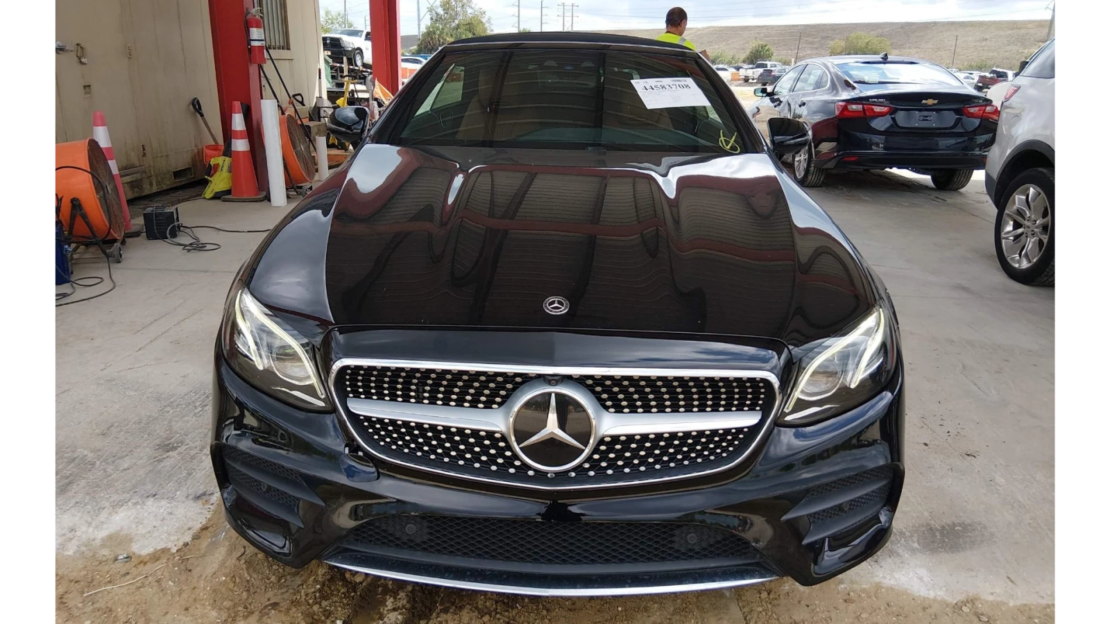 Mercedes-Benz E 400 4MATIC Convertible, снимка 2 - Автомобили и джипове - 54456592