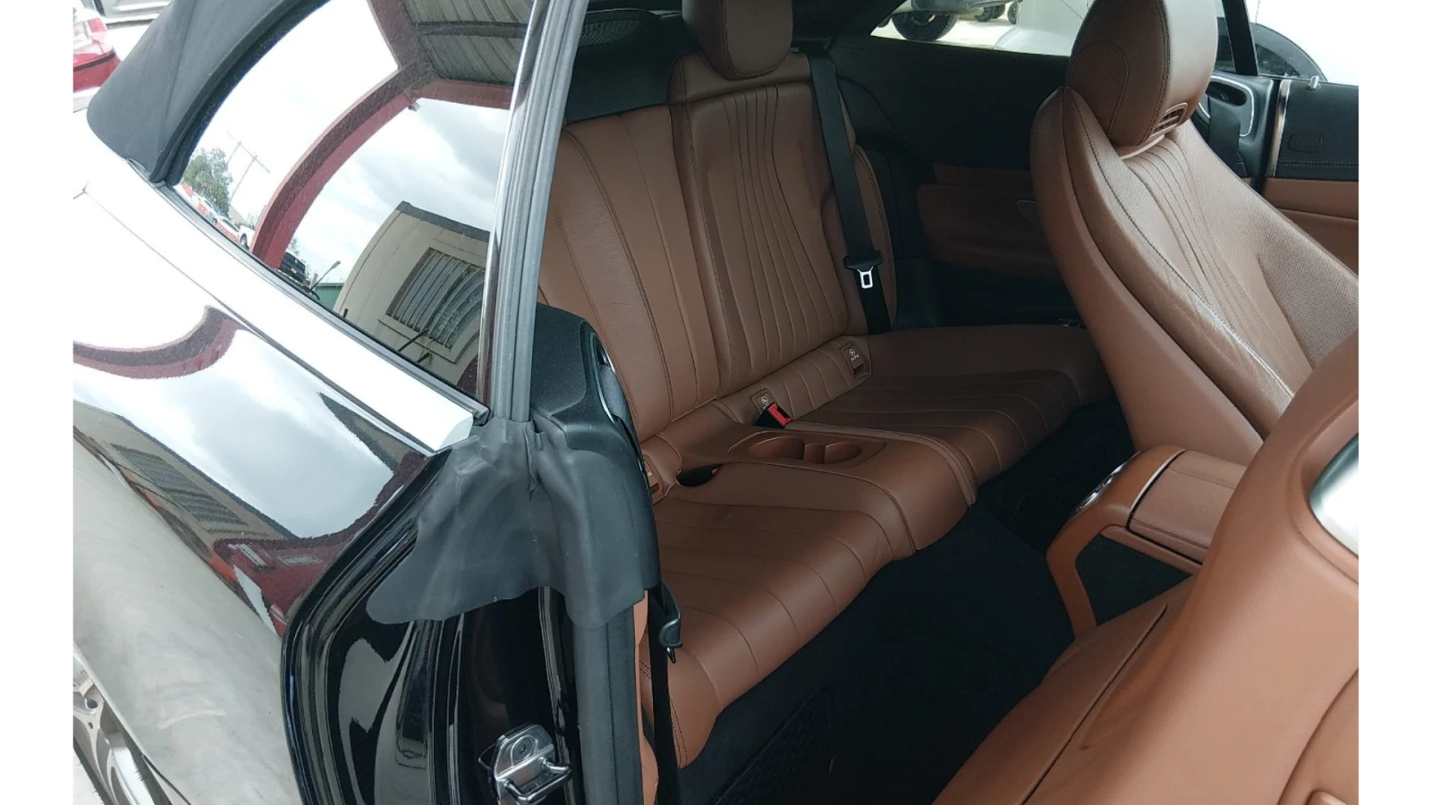Mercedes-Benz E 400 4MATIC Convertible, снимка 8 - Автомобили и джипове - 54456592