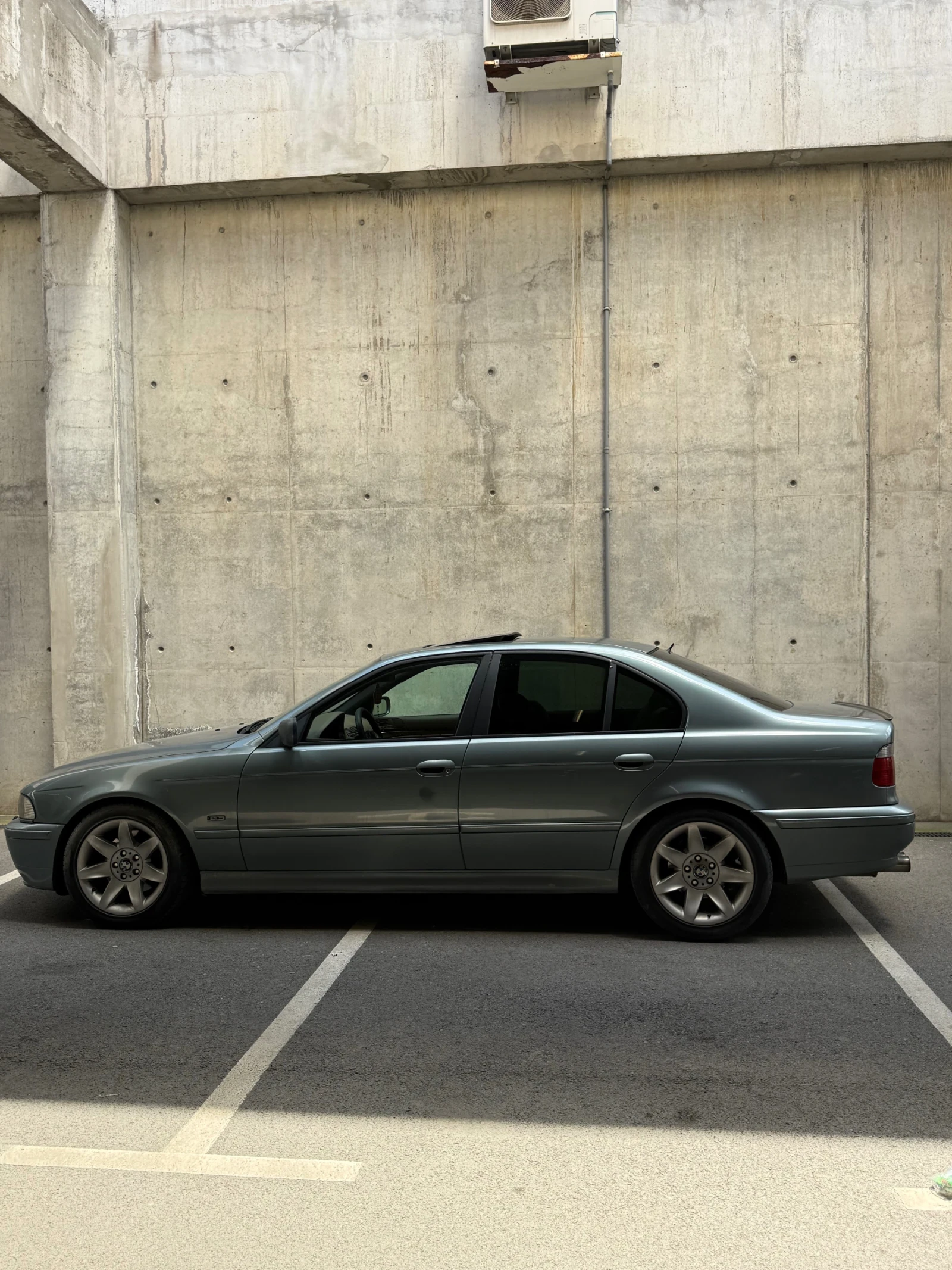 BMW 530