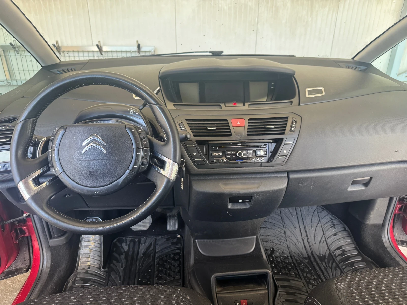 Citroen C4 Picasso 1.6EHDI Eco Drive Automatik , снимка 15 - Автомобили и джипове - 54719335