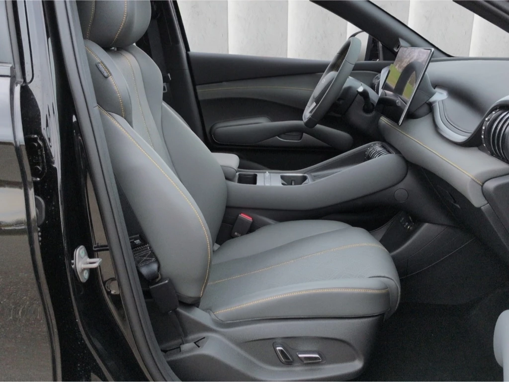 BYD Atto3 EVO Design, снимка 13 - Автомобили и джипове - 54998787