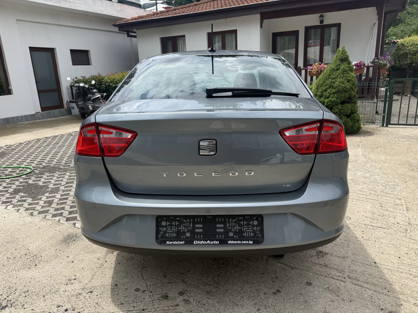 Seat Toledo 1.4TSI Автомат.79000 км., снимка 5 - Автомобили и джипове - 55220506