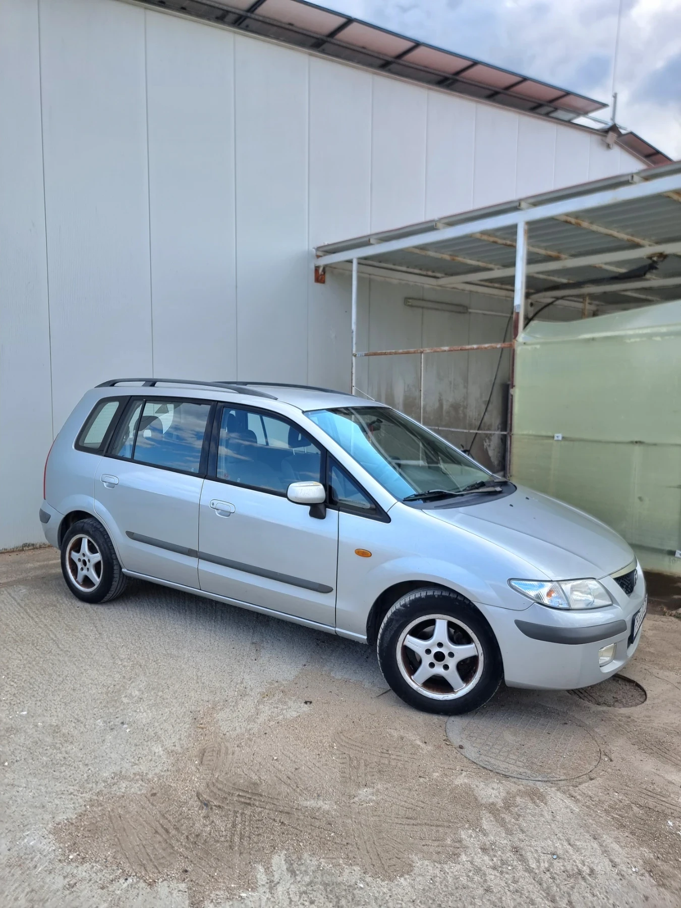 Mazda Premacy 2.0 DTI, снимка 13 - Автомобили и джипове - 55440748