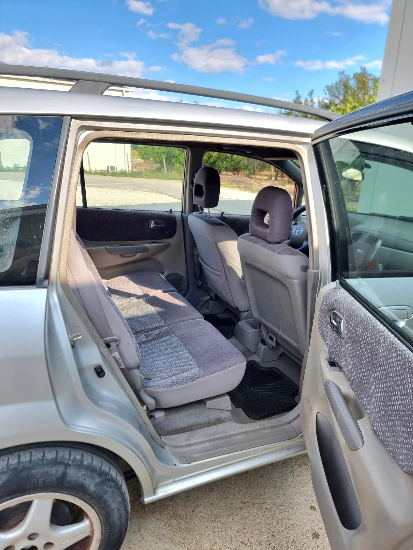 Mazda Premacy 2.0 DTI, снимка 8 - Автомобили и джипове - 55440748