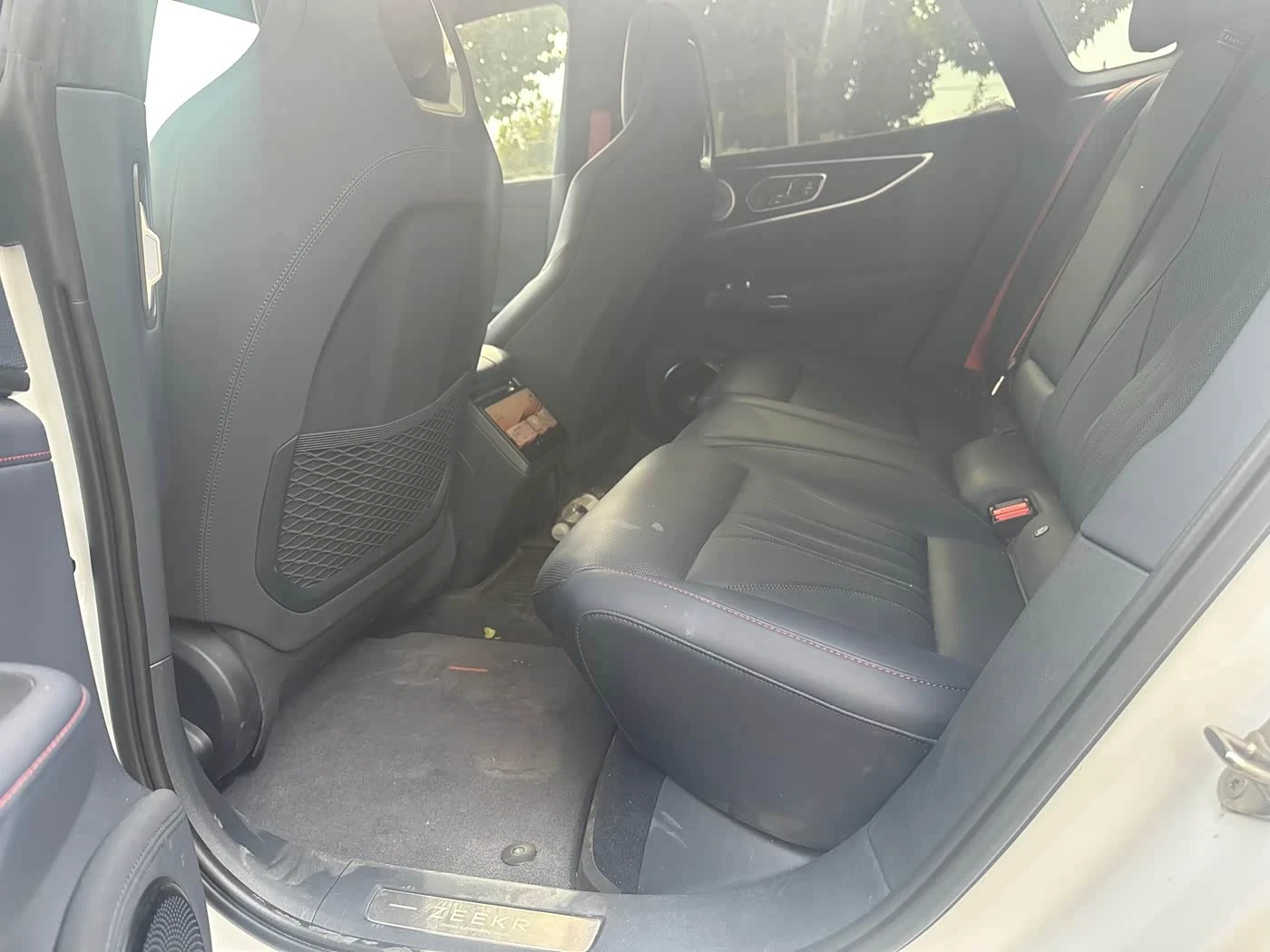 Zeekr 001 4WD MAX Edition autogeorge.com, снимка 7 - Автомобили и джипове - 56137396