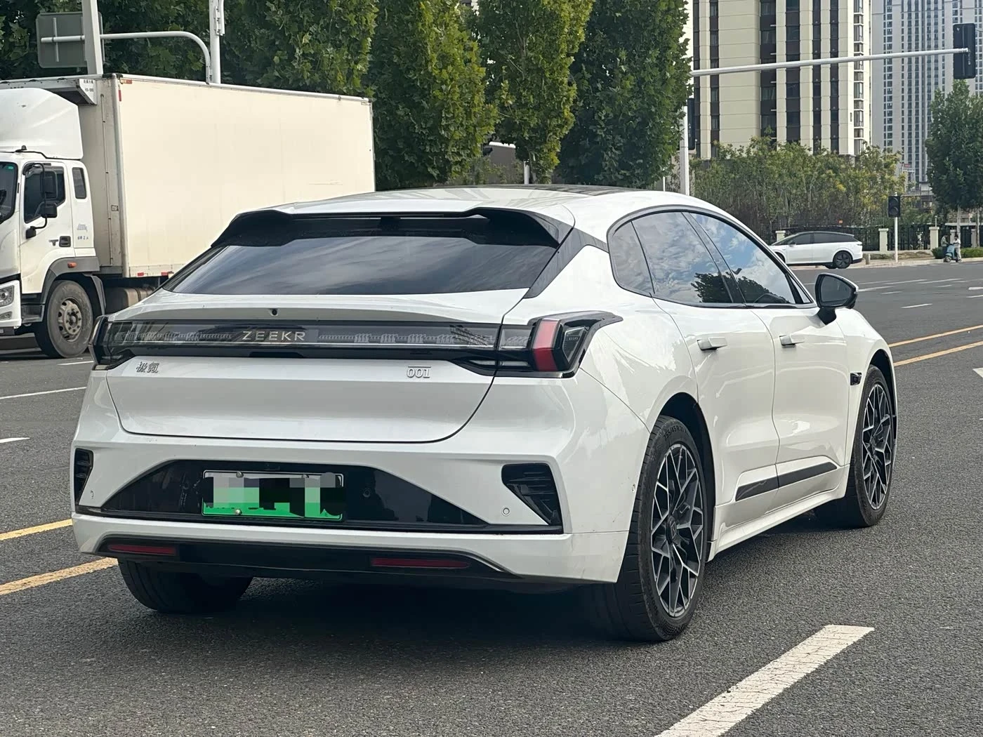 Zeekr 001 4WD MAX Edition autogeorge.com, снимка 6 - Автомобили и джипове - 56137396