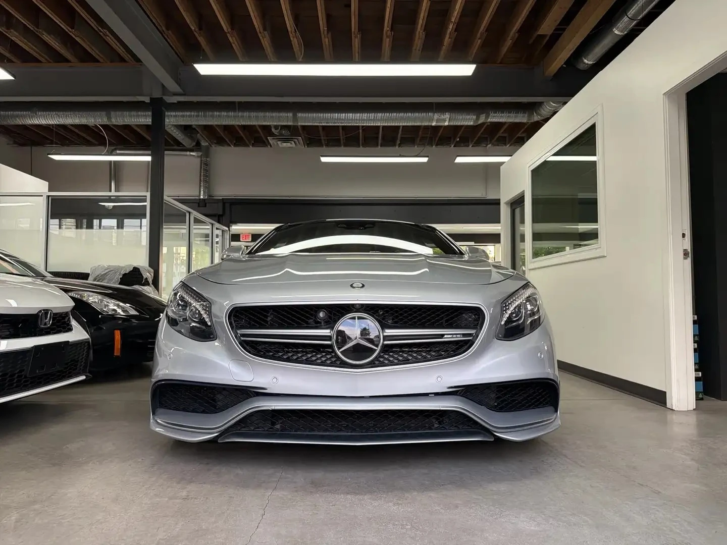Mercedes-Benz S 63 AMG COUPE Цена до България & АвтоКредит, снимка 2 - Автомобили и джипове - 56158499