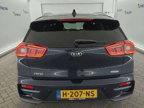 Kia Niro 65 kWh ExecutiveLine, снимка 15
