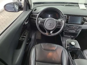 Kia Niro 65 kWh ExecutiveLine, снимка 6