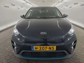 Kia Niro 65 kWh ExecutiveLine, снимка 13