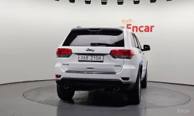 Jeep Grand cherokee 3.6* V6* 8ZF* ПОДГРЕВ* ОБДУХВАНЕ* КАМЕРА* КЕЙЛЕС* , снимка 4