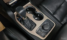 Jeep Grand cherokee 3.6* V6* 8ZF* ПОДГРЕВ* ОБДУХВАНЕ* КАМЕРА* КЕЙЛЕС* , снимка 13