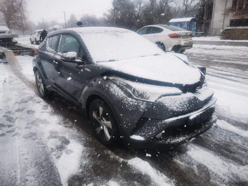 Toyota C-HR 1.8, снимка 1 - Автомобили и джипове - 48577713