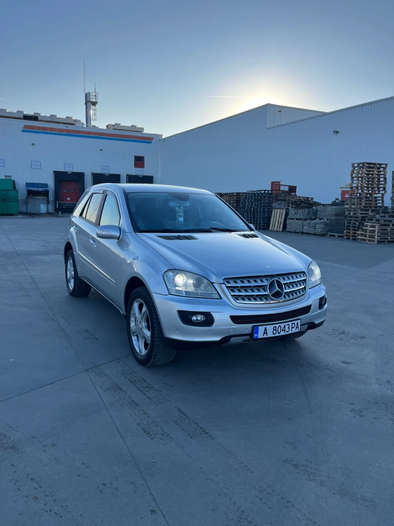 Mercedes-Benz ML 320 Уникат!, снимка 3 - Автомобили и джипове - 49389780