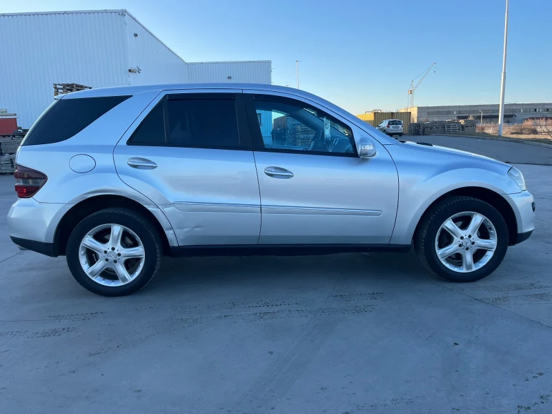 Mercedes-Benz ML 320, снимка 6 - Автомобили и джипове - 49487224