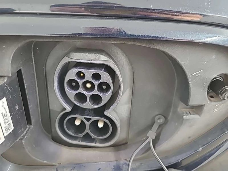 Kia Niro 65 kWh ExecutiveLine, снимка 14 - Автомобили и джипове - 49678502