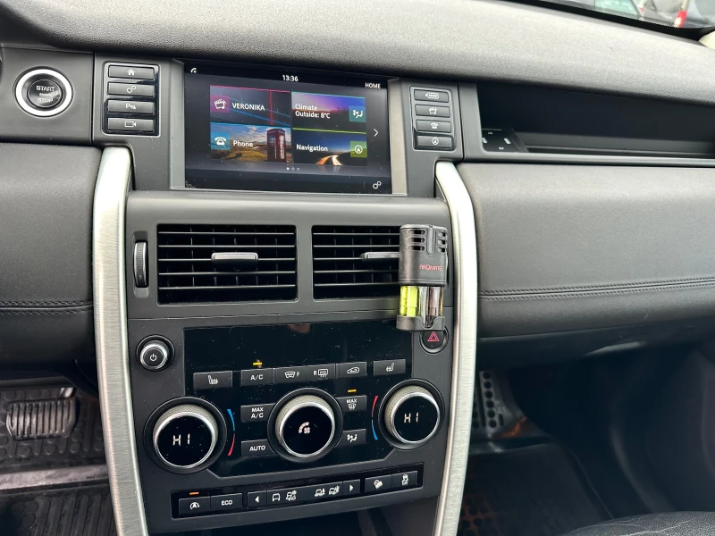 Land Rover Discovery Sport 2.0i AWD 6+ 1 , снимка 6 - Автомобили и джипове - 52563754
