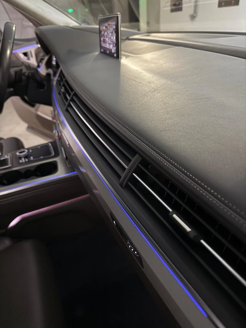 Audi Q7, снимка 8 - Автомобили и джипове - 52827396