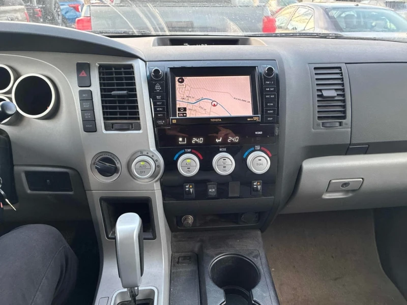 Toyota Tundra * Limited * CARFAX * БЕЗ ПЪРВОНАЧАЛНА ВНОСКА, снимка 9 - Автомобили и джипове - 53062733