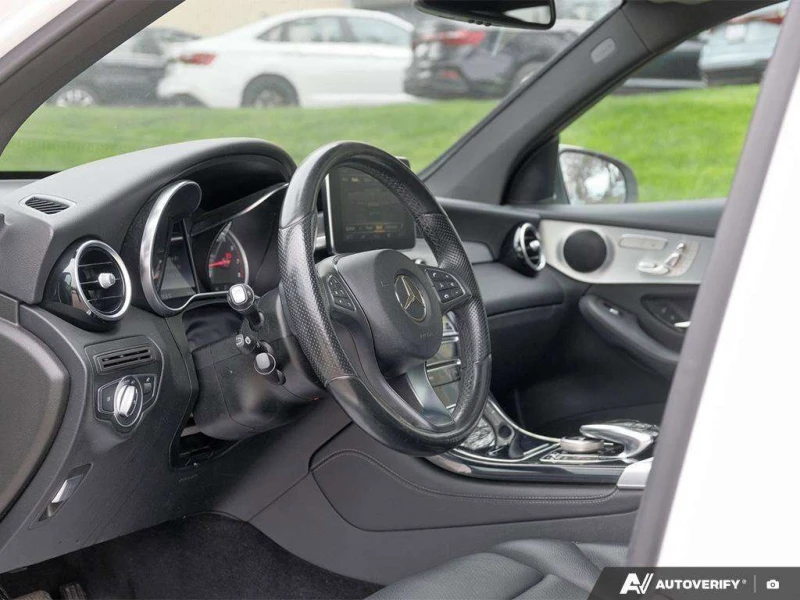 Mercedes-Benz GLC * GLC300 Base 4M * CARFAX * ЦЕНА ДО БГ, снимка 10 - Автомобили и джипове - 53445145