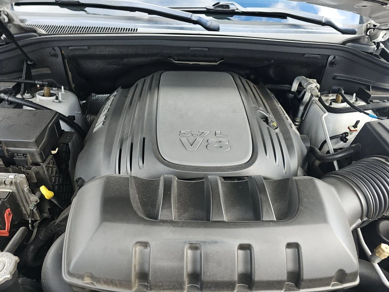 Jeep Grand cherokee Overland, снимка 15 - Автомобили и джипове - 53513534