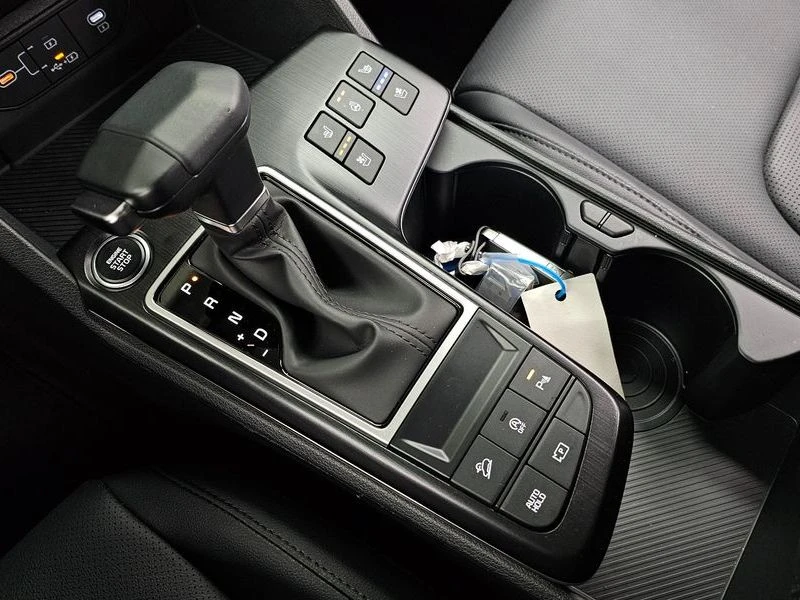 Kia Sportage 1.6 Automatic, снимка 11 - Автомобили и джипове - 55587835