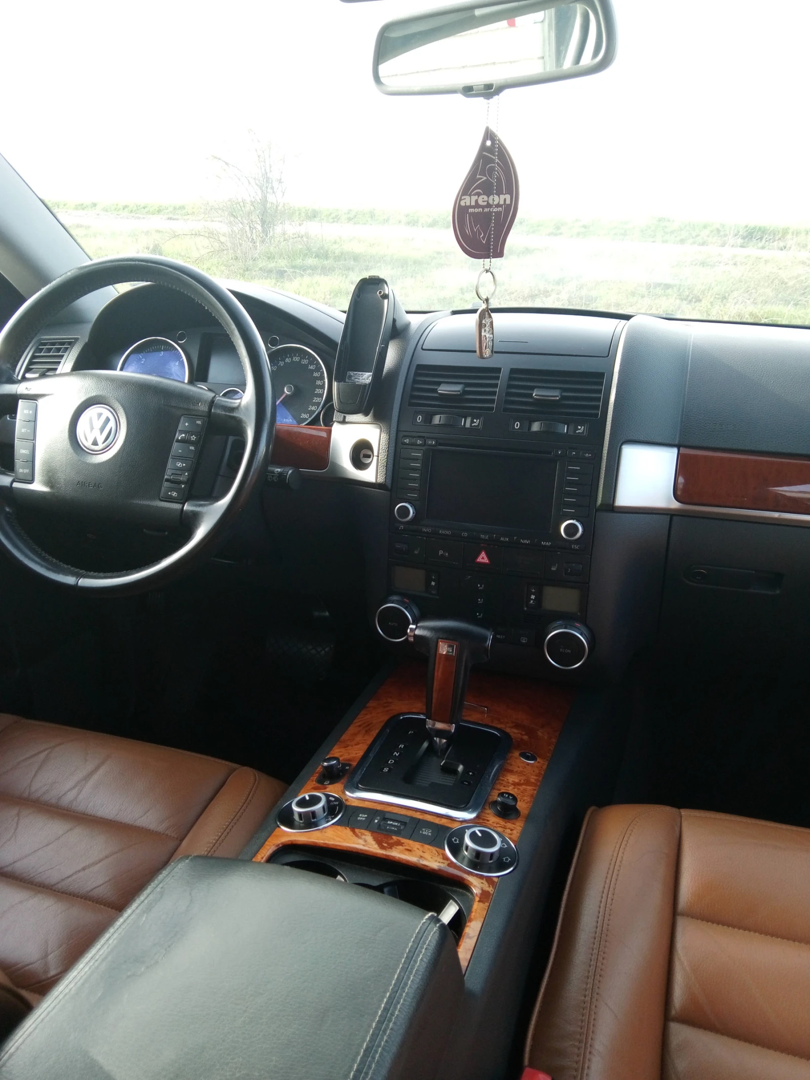 VW Touareg  - изображение 7