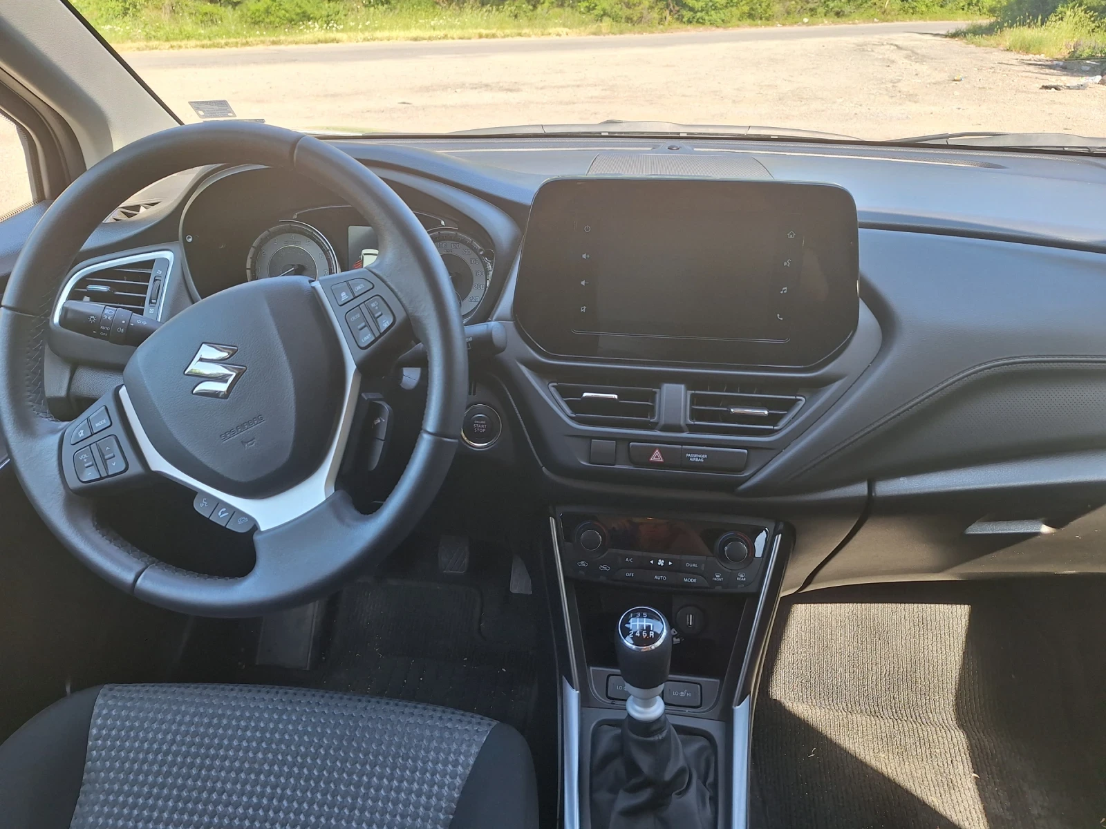 Suzuki SX4 S-Cross NEW S-CROSS MILD HYBRID 1.4 5D 4WD GL+ 6MT - изображение 8