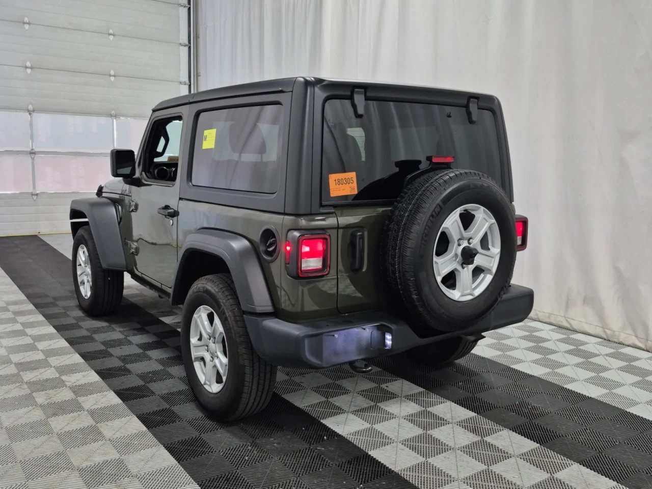 Jeep Wrangler * CARFAX * АВТО КРЕДИТ * ЦЕНА ДО БГ! - изображение 6