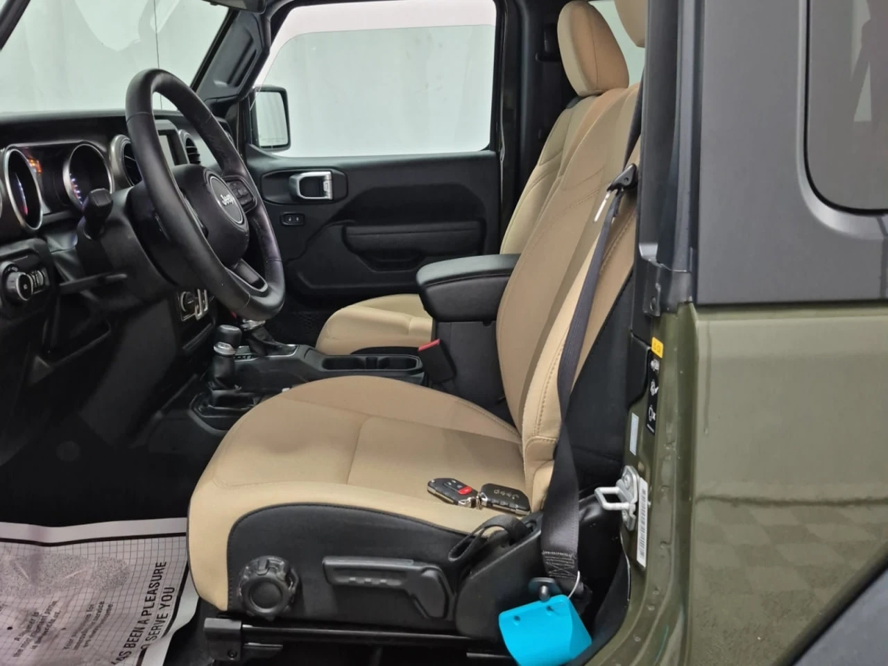 Jeep Wrangler * CARFAX * АВТО КРЕДИТ * ЦЕНА ДО БГ! - изображение 7