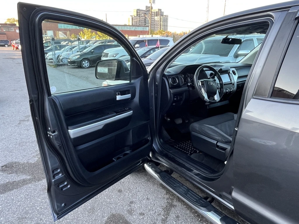 Toyota Tundra SR* V8* AWD*  - изображение 10