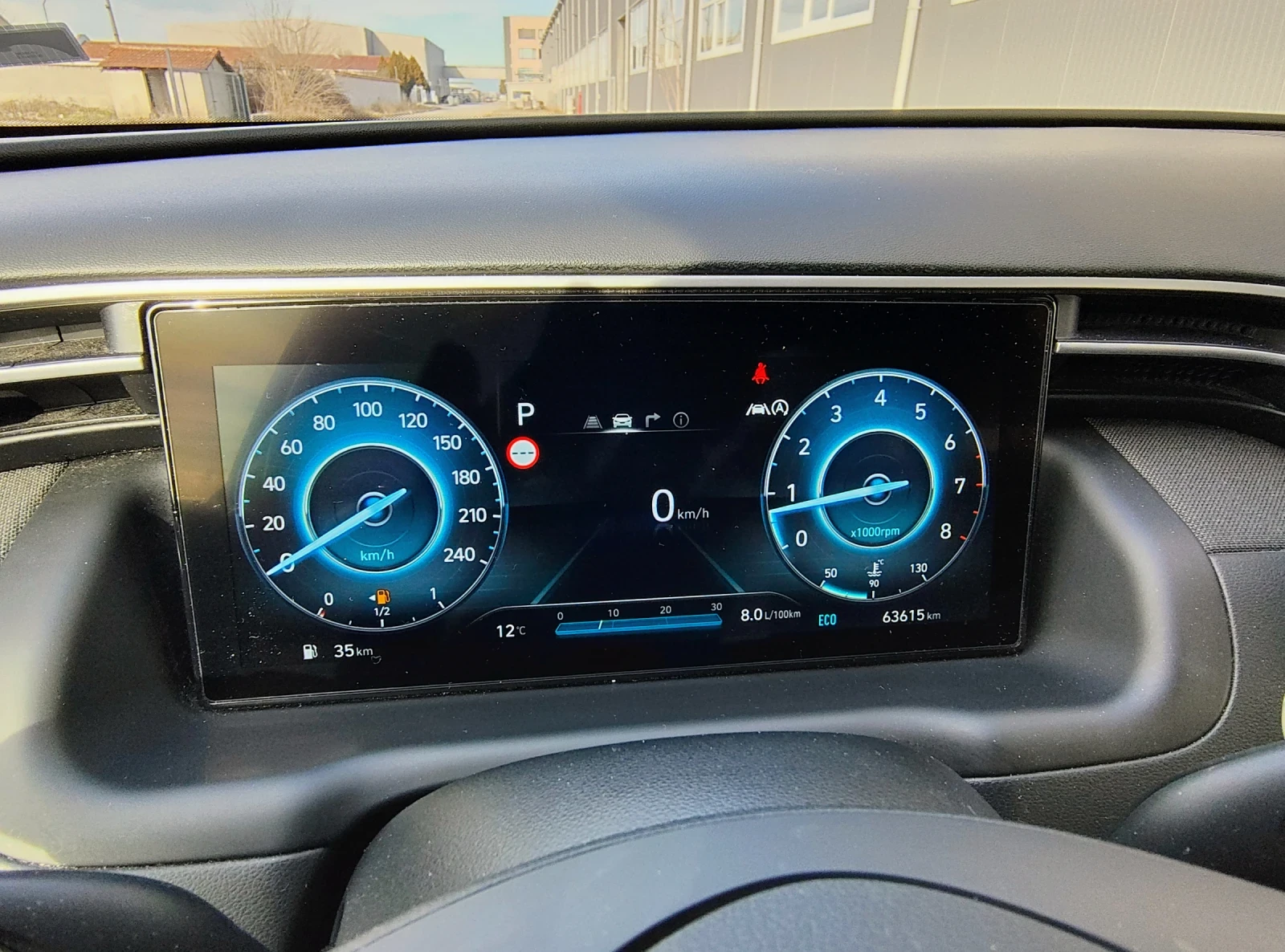 Hyundai Tucson  SUV 4WD - изображение 4